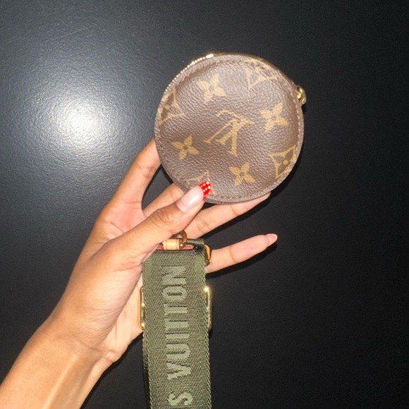 Brown Louis Vuitton Pochette Accessoires bag - Picture 4 of 6